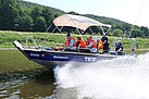 Bei gutem Wetter glitten die THW-Boote mit unseren VIP-Gästen übers Wasser (Foto: Susan Schmidt)