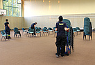 über 160 Stühle wurden durch die THW-Helfer aufgestellt (Foto: Susan Schmidt)