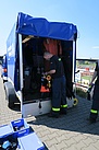 Vorbereitung der Ausrüstung der Bergungstaucher (Fotograf: THW OV Pirna)