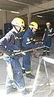 Trennen von Metall mit Hilfe einer Säbelsäge (Fotograf: THW Pirna)